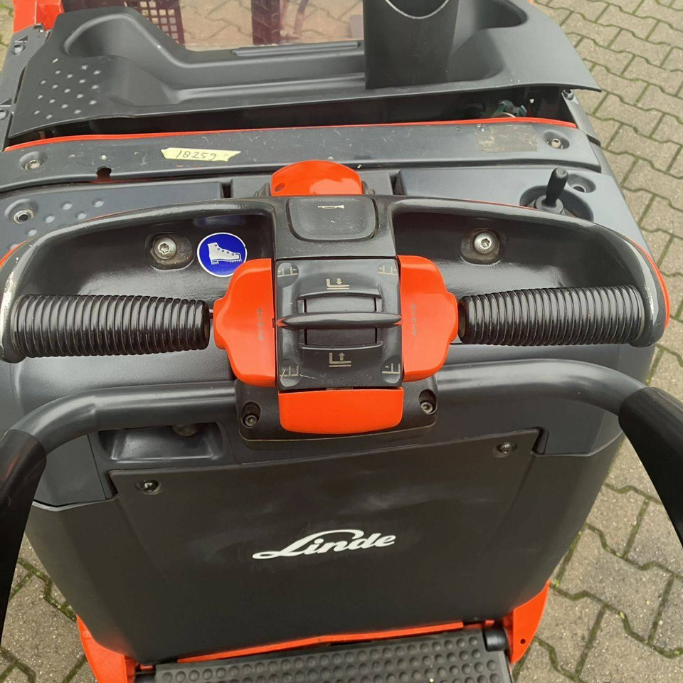 Apilador Linde L06AC-AP (1170): foto 8 Apilador Linde L06AC-AP (1170): foto 8