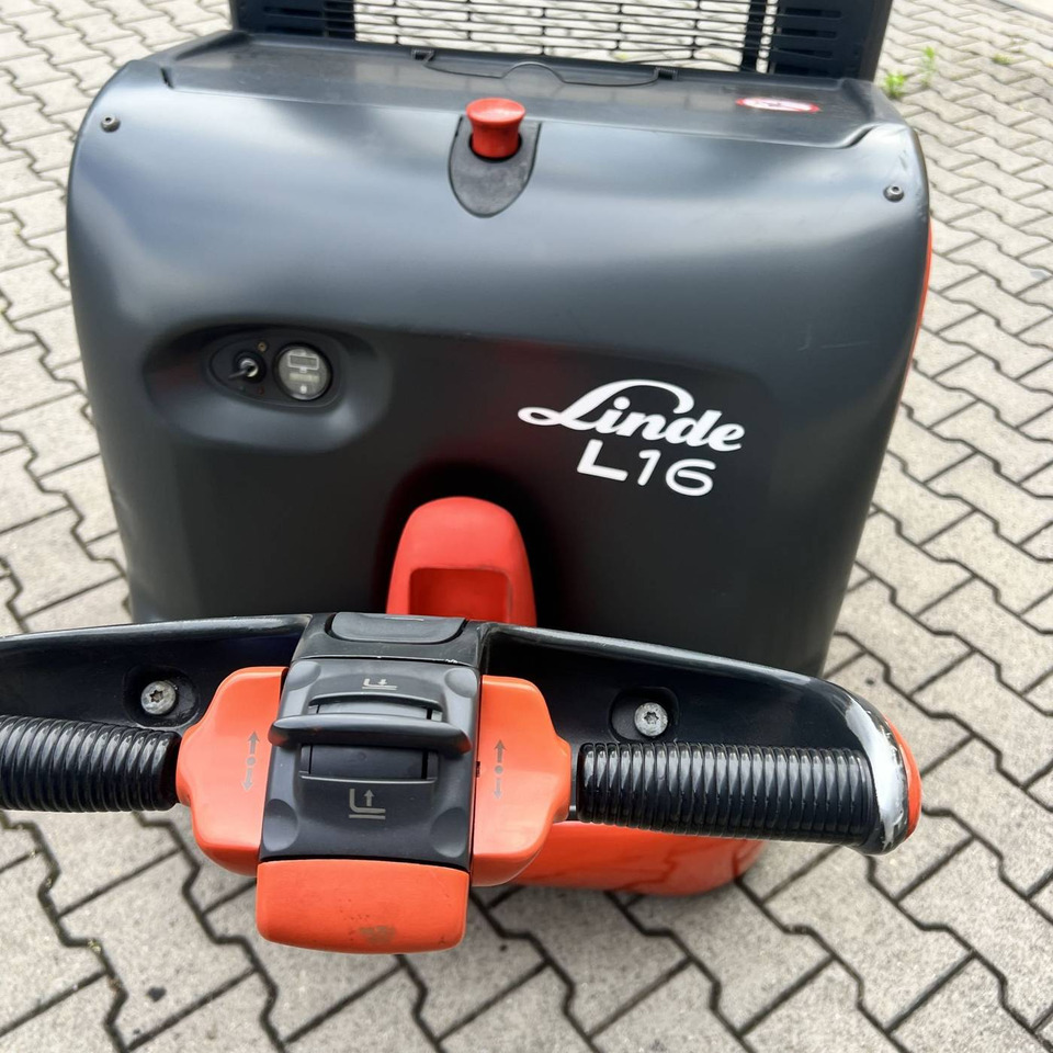 Linde L16 (372) - Apilador: foto 5 Linde L16 (372) - Apilador: foto 5