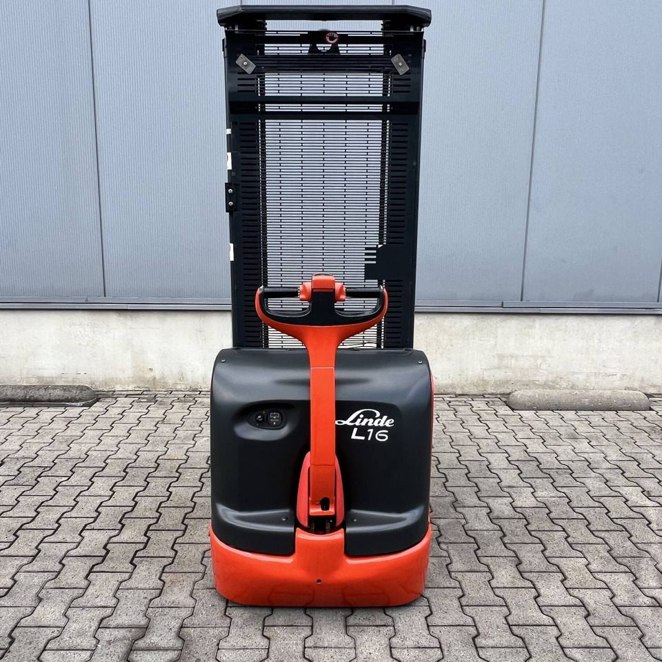 Linde L16 (372) - Apilador: foto 2 Linde L16 (372) - Apilador: foto 2