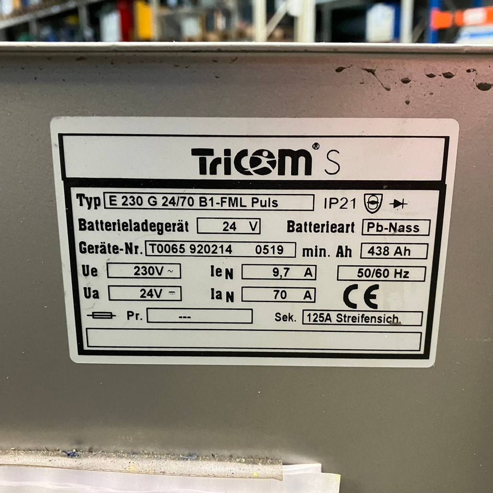 Tricom 24V/70A - Piezas de recambio para Equipo de manutención: foto 4 Tricom 24V/70A - Piezas de recambio para Equipo de manutención: foto 4