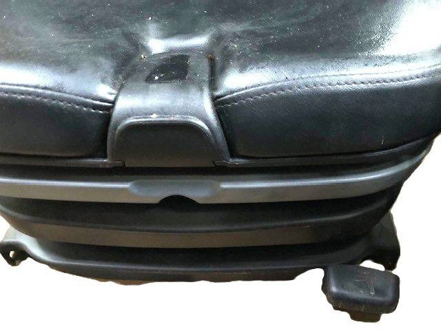 Seat for Linde 1120 Series - Asiento para Equipo de manutención: foto 2 Seat for Linde 1120 Series - Asiento para Equipo de manutención: foto 2