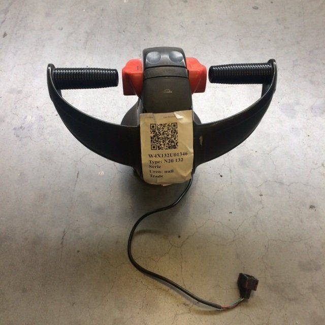 Tiller Head for Linde N20-24, Series 132 - Dirección para Equipo de manutención: foto 1 Tiller Head for Linde N20-24, Series 132 - Dirección para Equipo de manutención: foto 1