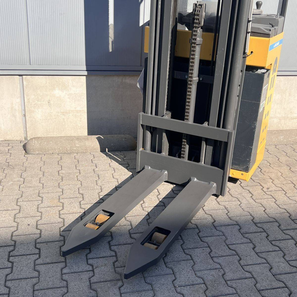 Apilador Unicarriers 160SDTFV540 AJN: foto 15 Apilador Unicarriers 160SDTFV540 AJN: foto 15