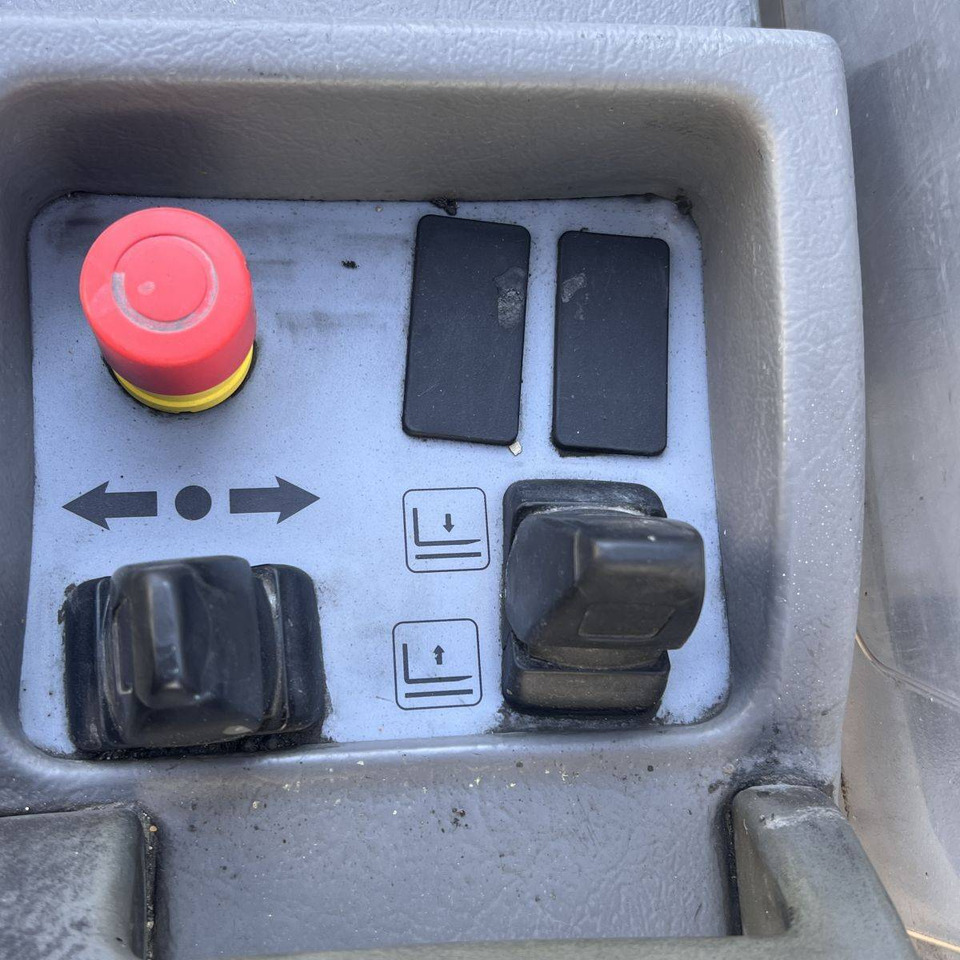 Apilador Unicarriers 160SDTFV540 AJN: foto 9 Apilador Unicarriers 160SDTFV540 AJN: foto 9