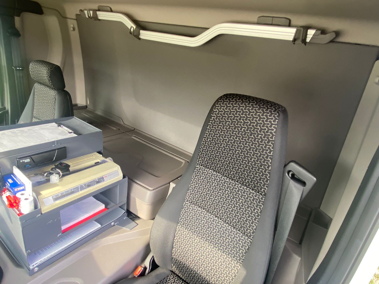 SCANIA P410 - Camión cisterna: foto 3 SCANIA P410 - Camión cisterna: foto 3