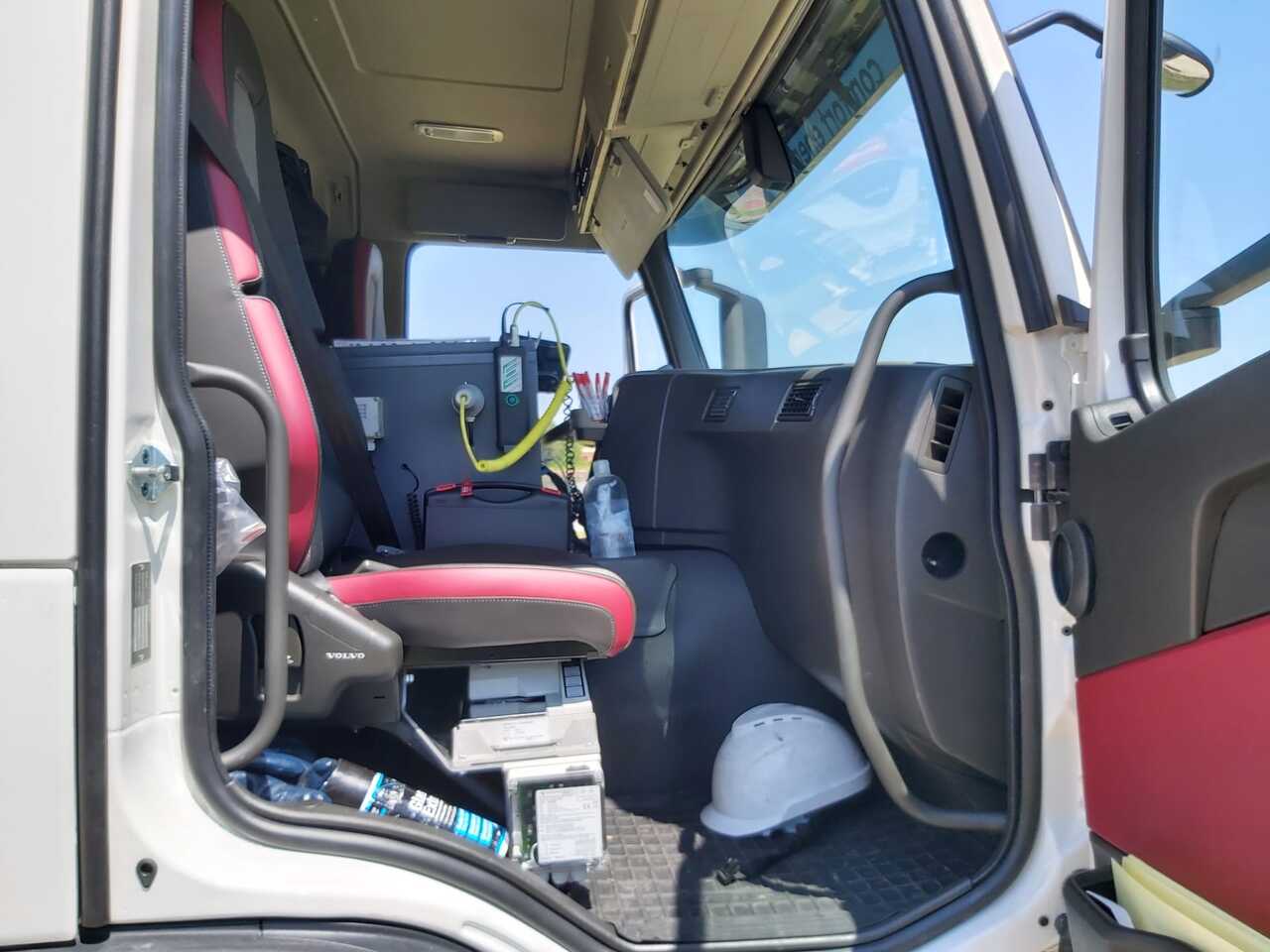 VOLVO FM - Camión cisterna: foto 5 VOLVO FM - Camión cisterna: foto 5