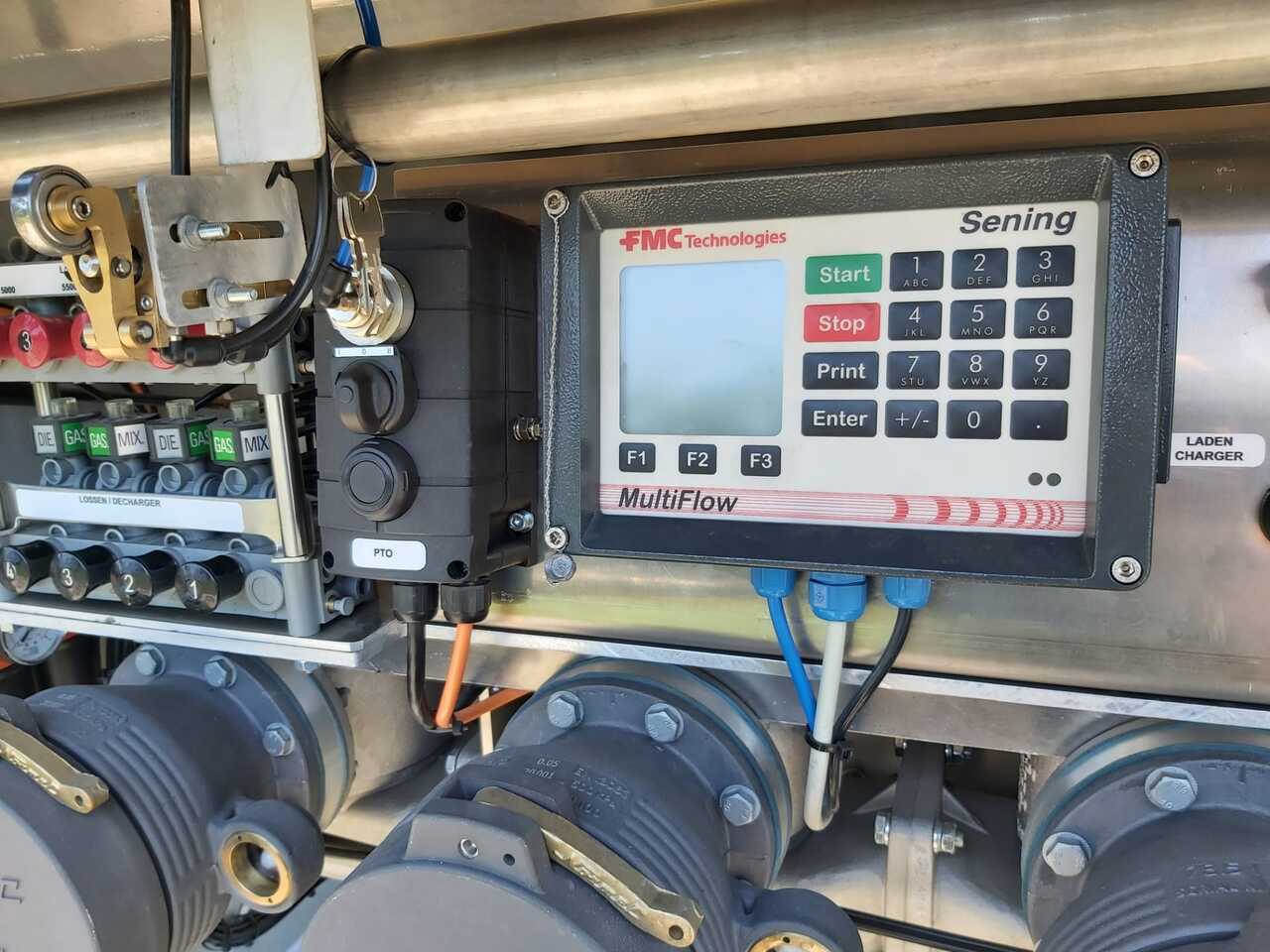 VOLVO FM - Camión cisterna: foto 3 VOLVO FM - Camión cisterna: foto 3