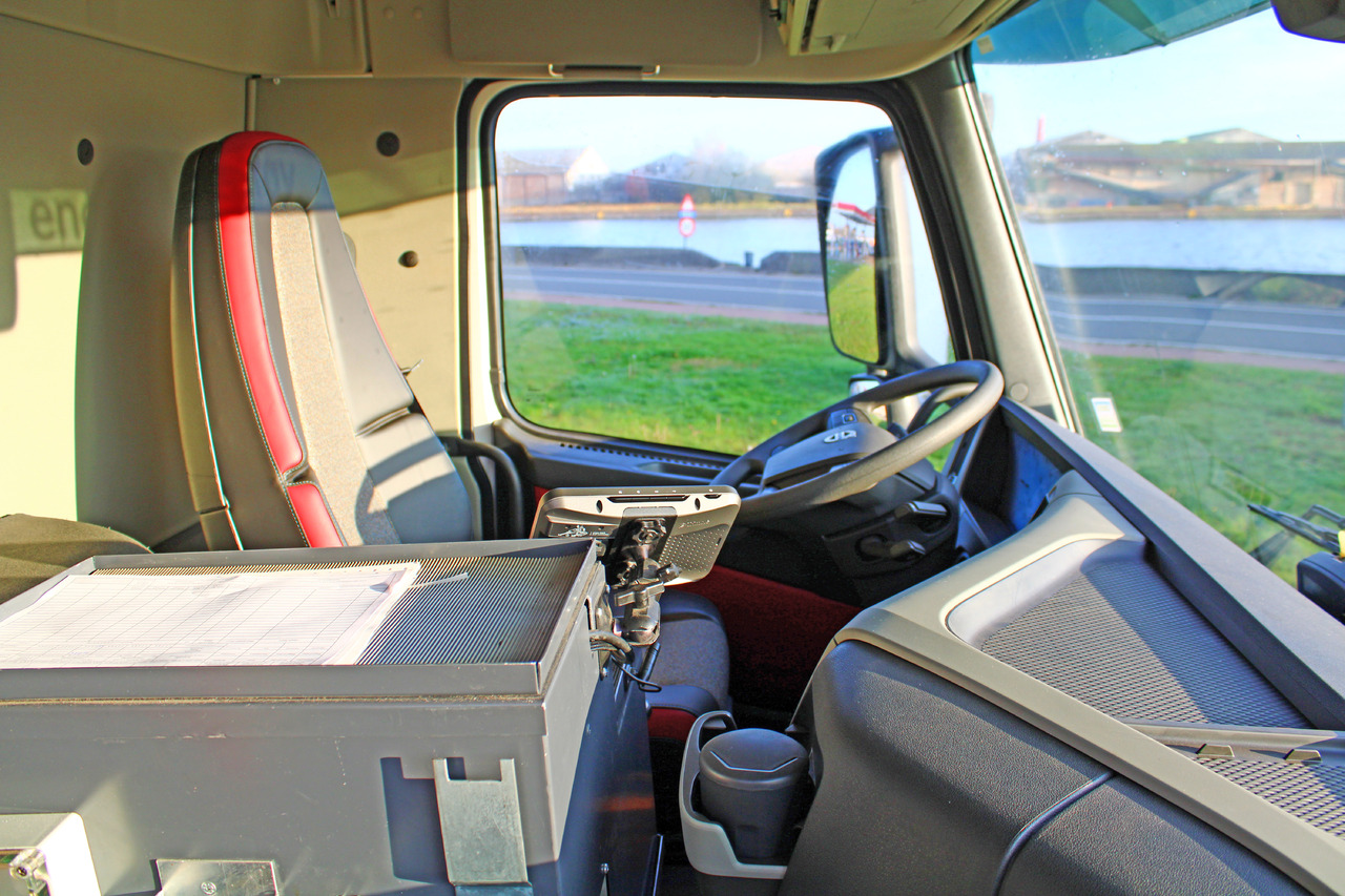 VOLVO FM - Camión cisterna: foto 3 VOLVO FM - Camión cisterna: foto 3