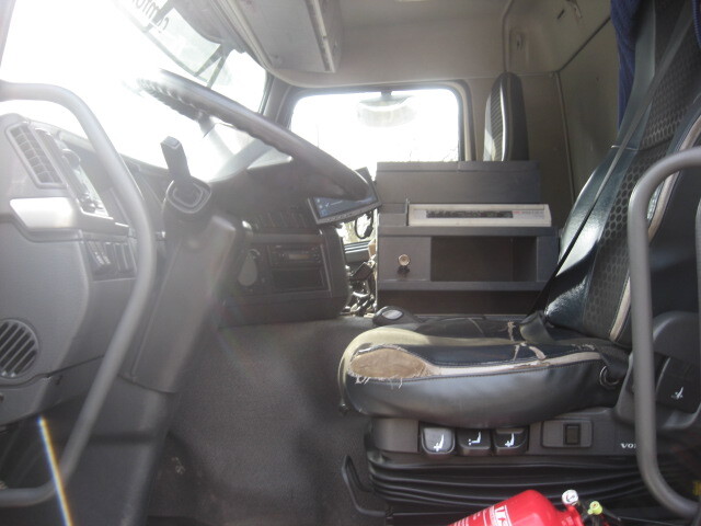 VOLVO FMFH - Camión cisterna: foto 3 VOLVO FMFH - Camión cisterna: foto 3