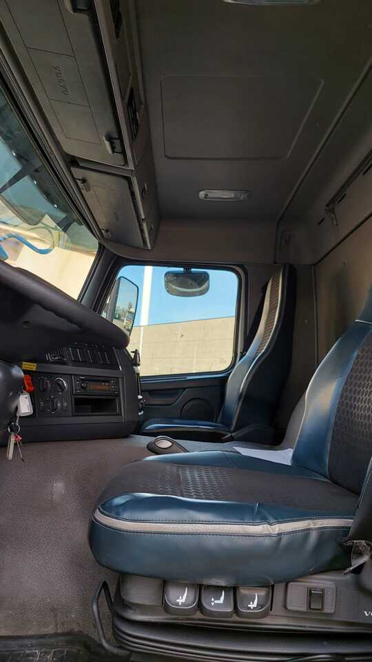 Volvo FMFH - Camión cisterna: foto 3 Volvo FMFH - Camión cisterna: foto 3