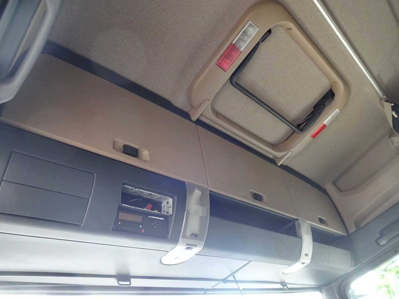 Cabeza tractora MAN TGX 18.460, XLX, Intarder, ACC: foto 14 Cabeza tractora MAN TGX 18.460, XLX, Intarder, ACC: foto 14