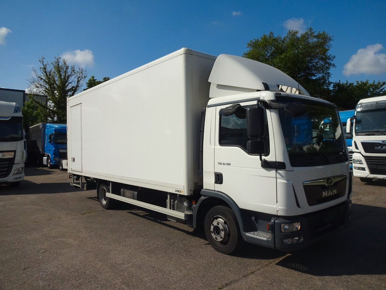 MAN TGL 8.190, LBW, Luft, Tempomat, Standheizung - Furgoneta caja cerrada: foto 1 MAN TGL 8.190, LBW, Luft, Tempomat, Standheizung - Furgoneta caja cerrada: foto 1