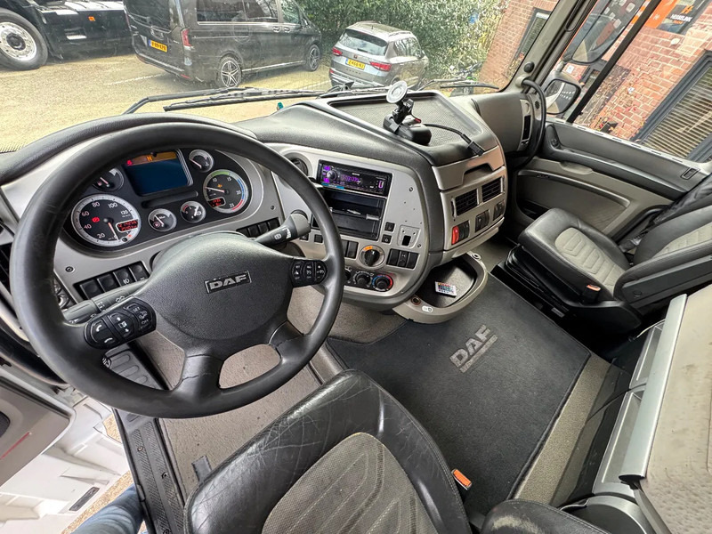 DAF XF 105.460 SSC Super Space 2x brandstof tank Retarder Xenon NL Truck - Cabeza tractora: foto 5 DAF XF 105.460 SSC Super Space 2x brandstof tank Retarder Xenon NL Truck - Cabeza tractora: foto 5