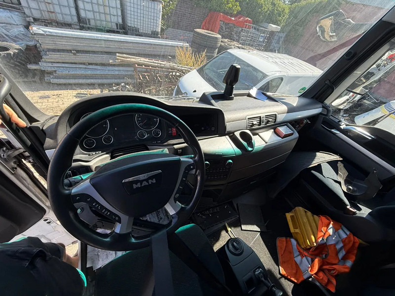 MAN TGX 18.440 XXL NO Gearbox & NO Engine, complete brief - Cabeza tractora: foto 5 MAN TGX 18.440 XXL NO Gearbox & NO Engine, complete brief - Cabeza tractora: foto 5