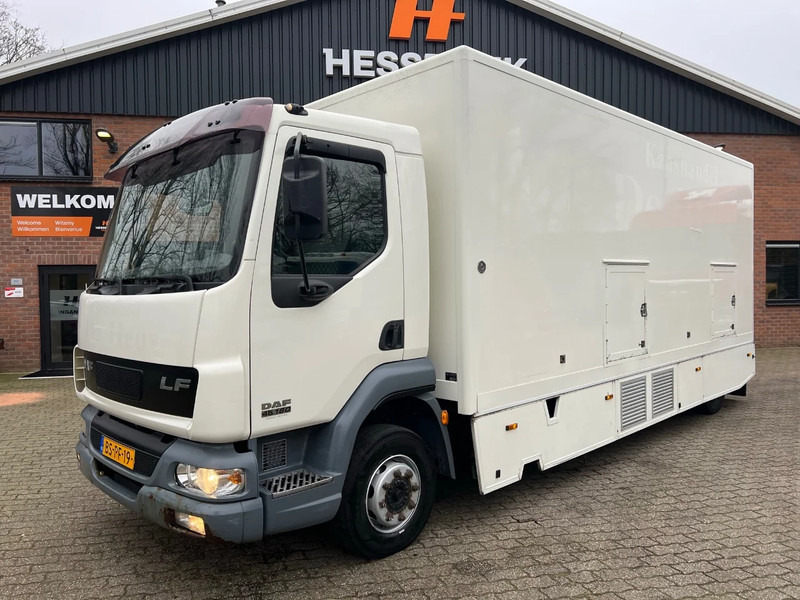 DAF LF 180 4X2 Verkoopopbouw/Verkaufsaufbau +Koeling Hydraulisch uitklapbaar - Camión tienda: foto 3 DAF LF 180 4X2 Verkoopopbouw/Verkaufsaufbau +Koeling Hydraulisch uitklapbaar - Camión tienda: foto 3