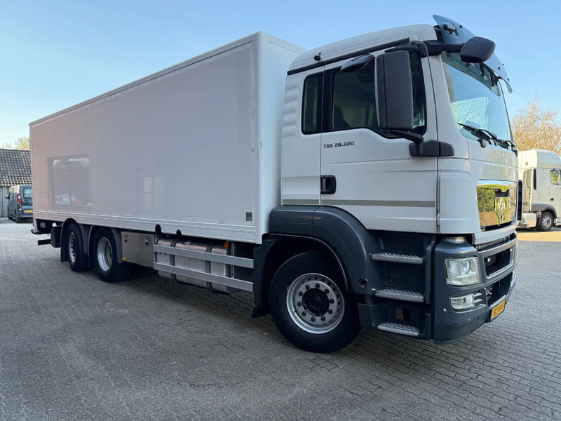 MAN TGS 26.320 EEV Koffer Stuuras 2.500KG LBW 199.050KM! NL TRUCK - Camión caja cerrada: foto 2 MAN TGS 26.320 EEV Koffer Stuuras 2.500KG LBW 199.050KM! NL TRUCK - Camión caja cerrada: foto 2