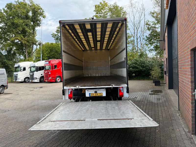 MAN TGS 26.320 Koffer Stuuras AHK 3.000KG LBW 267.965KM! NL Truck - Camión caja cerrada: foto 5 MAN TGS 26.320 Koffer Stuuras AHK 3.000KG LBW 267.965KM! NL Truck - Camión caja cerrada: foto 5