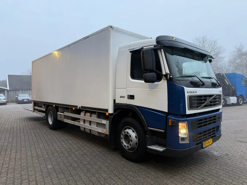 Volvo FM 9.260 2000KG LBW Airco 596.659KM NL Truck APK/TUV 22-04-2026 - Camión caja cerrada: foto 5 Volvo FM 9.260 2000KG LBW Airco 596.659KM NL Truck APK/TUV 22-04-2026 - Camión caja cerrada: foto 5