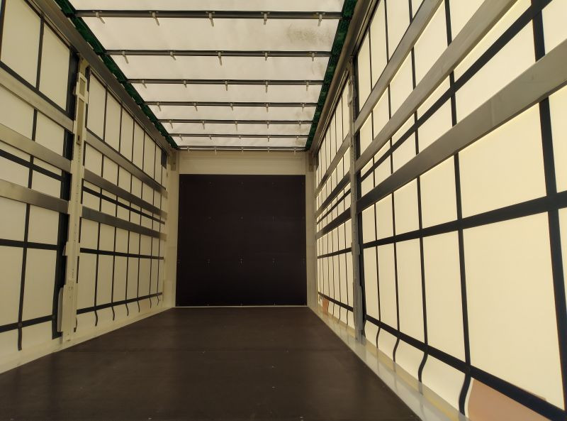 Krone BDF-System, 7.450 mm lang. - Toldo carrocería: foto 2 Krone BDF-System, 7.450 mm lang. - Toldo carrocería: foto 2