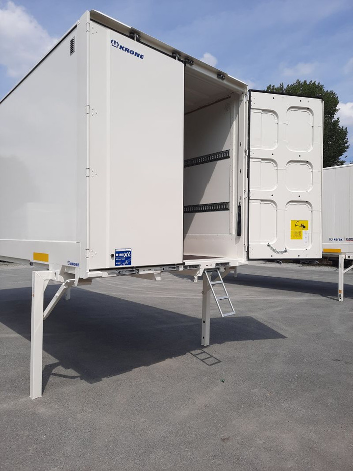 Krone Plywood-Wechselkoffer, BDF-System, 7.450 mm lang - Caja cerrada: foto 4 Krone Plywood-Wechselkoffer, BDF-System, 7.450 mm lang - Caja cerrada: foto 4