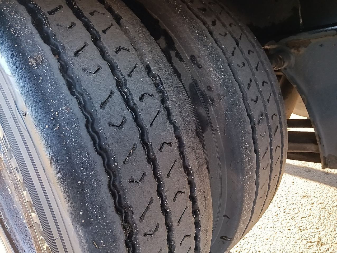 Semirremolque góndola rebajadas nuevo Krone SDP 27 12,2m JUMBO BPW 235/75R17,5 Reifen 90%: foto 22 Semirremolque góndola rebajadas nuevo Krone SDP 27 12,2m JUMBO BPW 235/75R17,5 Reifen 90%: foto 22