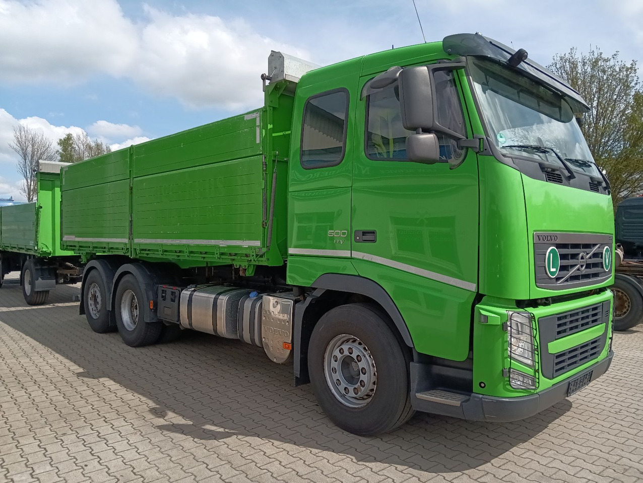 Volvo FH 500 6x2R 22m3 SCHWARZMÜLLER 3-S-GETREIDEKIPPE - Camión volquete: foto 4 Volvo FH 500 6x2R 22m3 SCHWARZMÜLLER 3-S-GETREIDEKIPPE - Camión volquete: foto 4