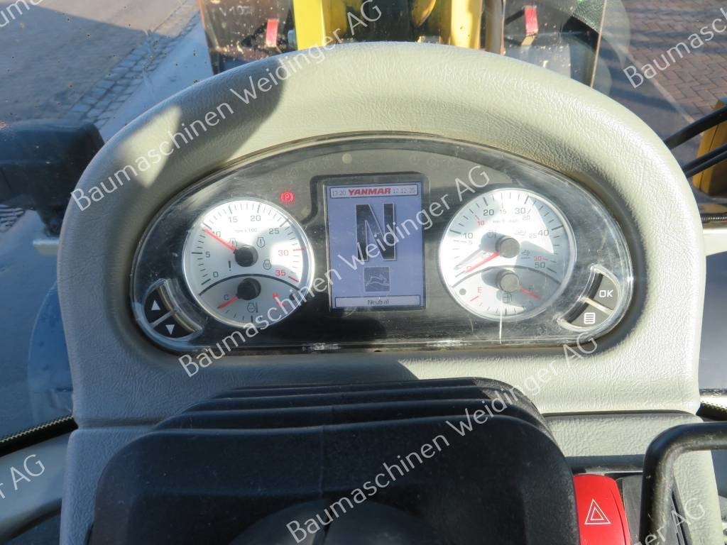 Cargadora de ruedas Yanmar V 100: foto 9