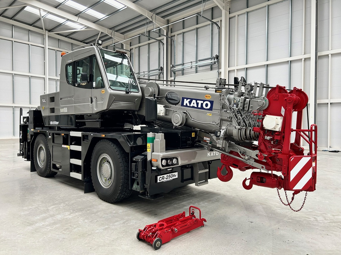 KATO CR-250Rv , 25 Ton City Crane with Only 1,991 hours - Autogrúa: foto 1 KATO CR-250Rv , 25 Ton City Crane with Only 1,991 hours - Autogrúa: foto 1
