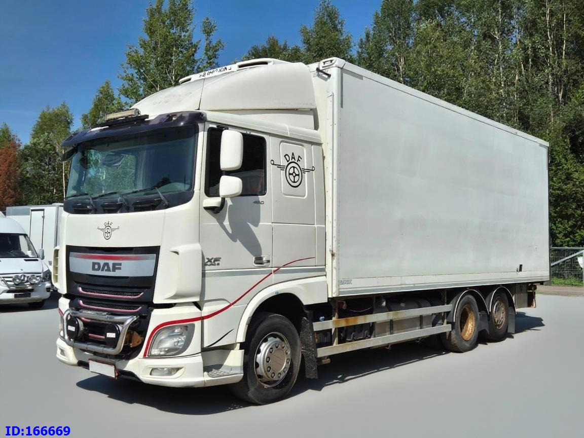 DAF XF 106.460 FAR 6X2 Euro6 - Camión frigorífico: foto 1 DAF XF 106.460 FAR 6X2 Euro6 - Camión frigorífico: foto 1