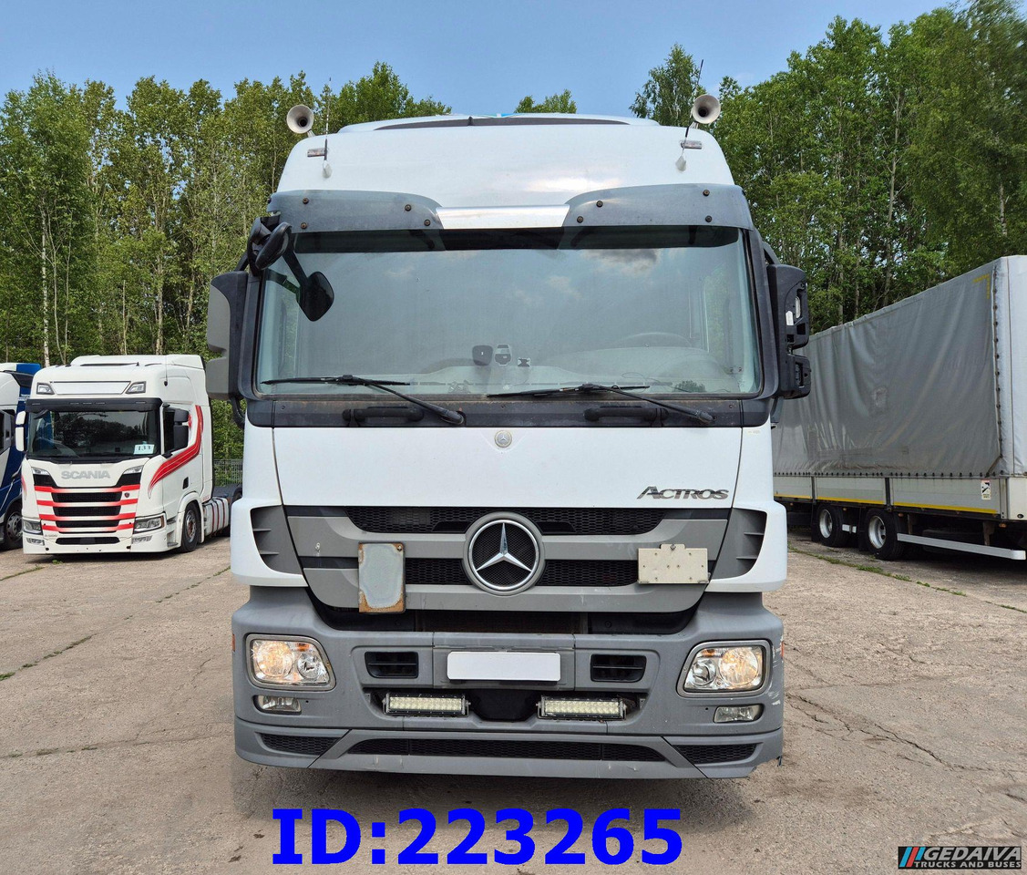 MERCEDES-BENZ Actros 2541 6x2 Retarder Open side box - Camión isotérmico: foto 2 MERCEDES-BENZ Actros 2541 6x2 Retarder Open side box - Camión isotérmico: foto 2