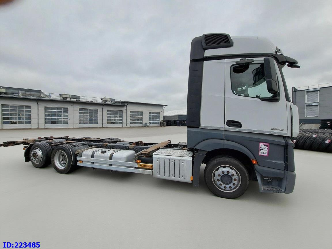 MERCEDES-BENZ Actros 2542 6x2 Euro6 - Camión portacontenedore/ Intercambiable: foto 5 MERCEDES-BENZ Actros 2542 6x2 Euro6 - Camión portacontenedore/ Intercambiable: foto 5