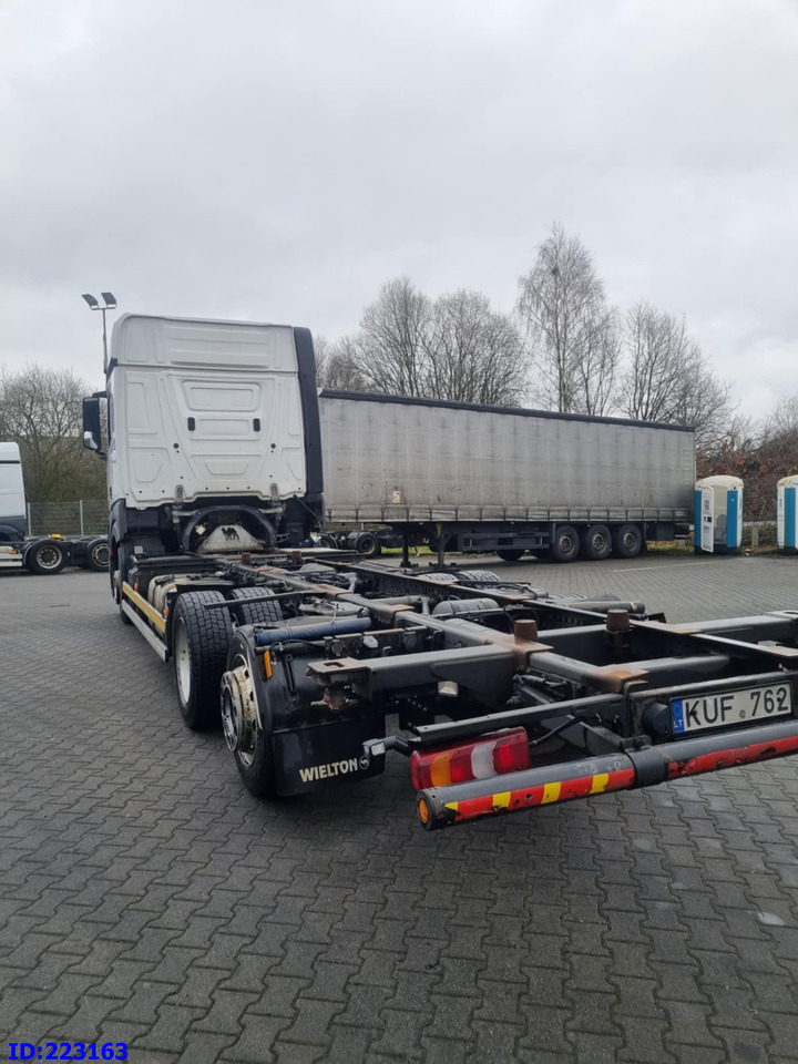 MERCEDES-BENZ Actros 2542 BDF 6x2 Euro6 - Camión chasis: foto 4 MERCEDES-BENZ Actros 2542 BDF 6x2 Euro6 - Camión chasis: foto 4