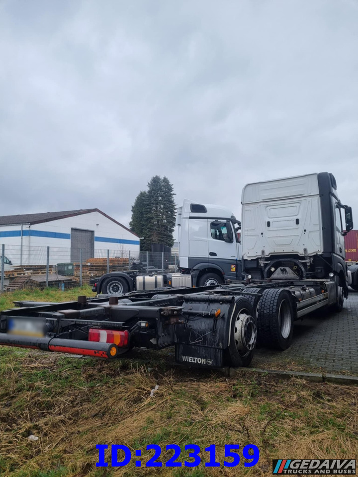 MERCEDES-BENZ Actros 2542 BDF 6x2 Euro6 - Camión chasis: foto 5 MERCEDES-BENZ Actros 2542 BDF 6x2 Euro6 - Camión chasis: foto 5