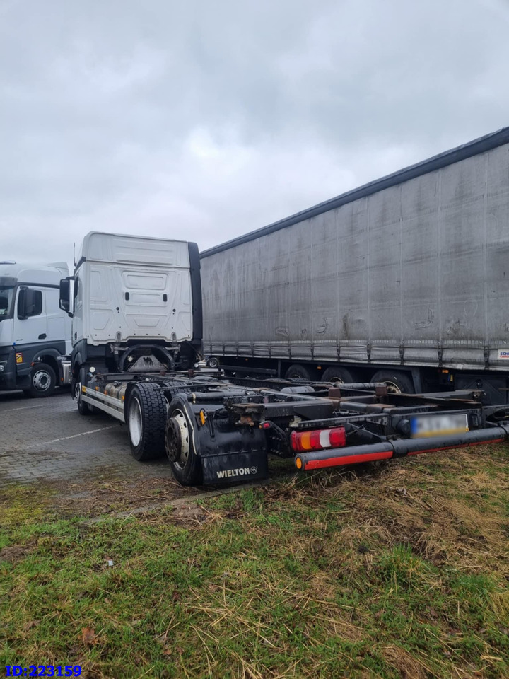 MERCEDES-BENZ Actros 2542 BDF 6x2 Euro6 - Camión chasis: foto 4 MERCEDES-BENZ Actros 2542 BDF 6x2 Euro6 - Camión chasis: foto 4