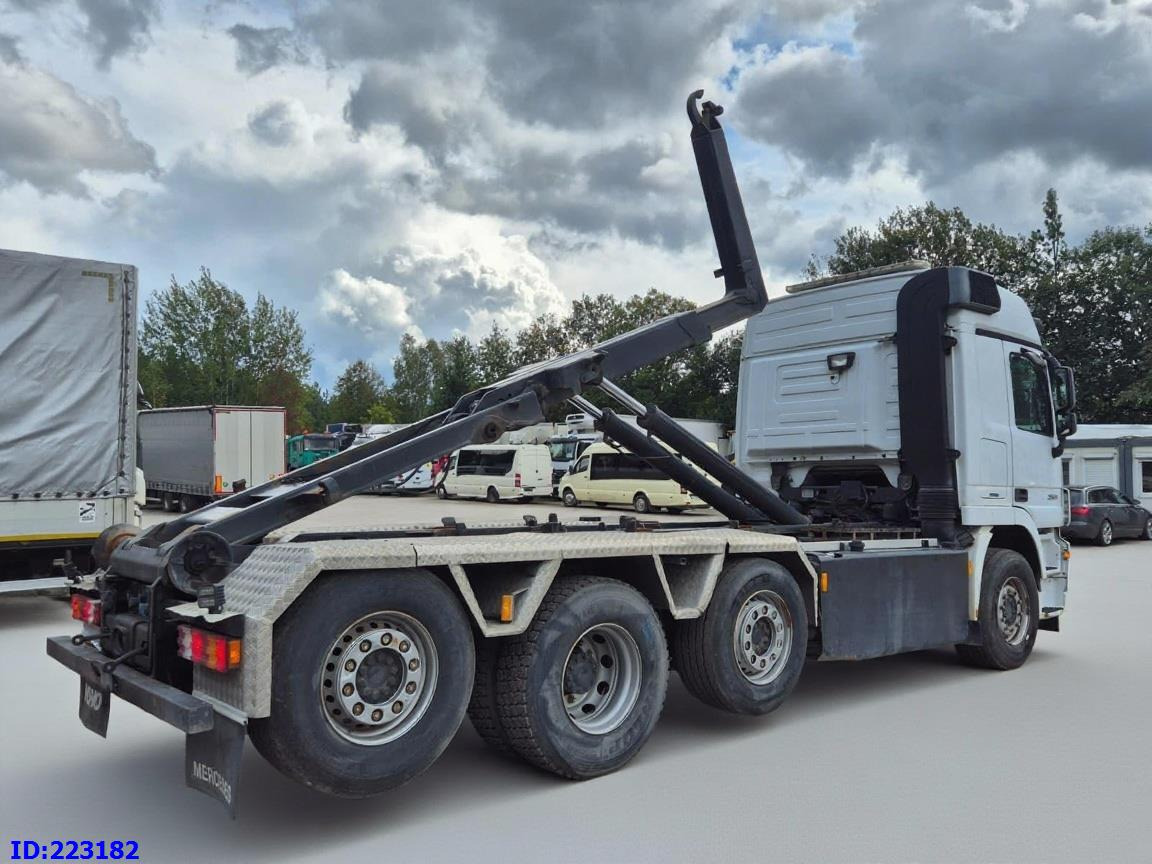 MERCEDES-BENZ Actros 2551 8x2 V8 Retarder - Camión multibasculante: foto 4 MERCEDES-BENZ Actros 2551 8x2 V8 Retarder - Camión multibasculante: foto 4