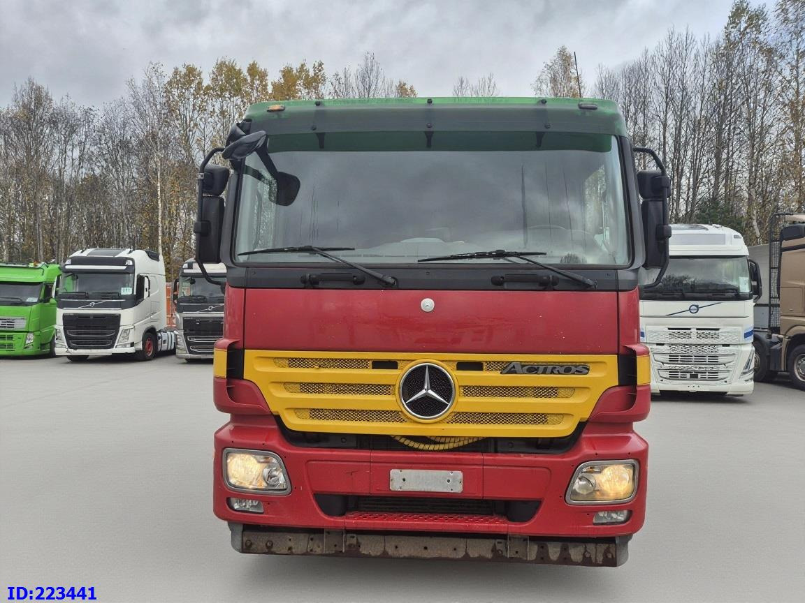 MERCEDES-BENZ Actros 2636 6X4 (3pedals) - Camión chasis: foto 2 MERCEDES-BENZ Actros 2636 6X4 (3pedals) - Camión chasis: foto 2