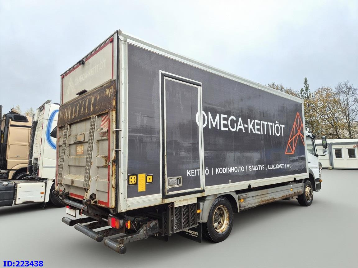 MERCEDES-BENZ Atego 1222 - Camión caja cerrada: foto 5 MERCEDES-BENZ Atego 1222 - Camión caja cerrada: foto 5