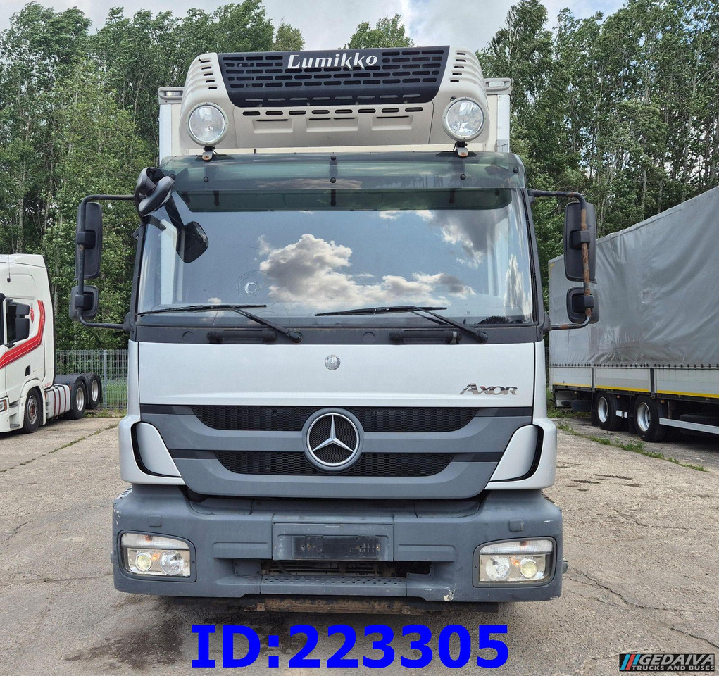 MERCEDES-BENZ Axor 1829 Euro5 Manual + Tail lift - Camión frigorífico: foto 2 MERCEDES-BENZ Axor 1829 Euro5 Manual + Tail lift - Camión frigorífico: foto 2