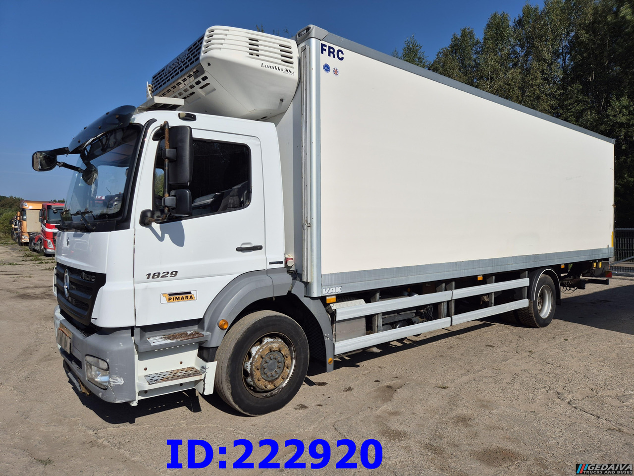 MERCEDES-BENZ Axor 1829 Manual + Tail lift - Camión frigorífico: foto 1 MERCEDES-BENZ Axor 1829 Manual + Tail lift - Camión frigorífico: foto 1