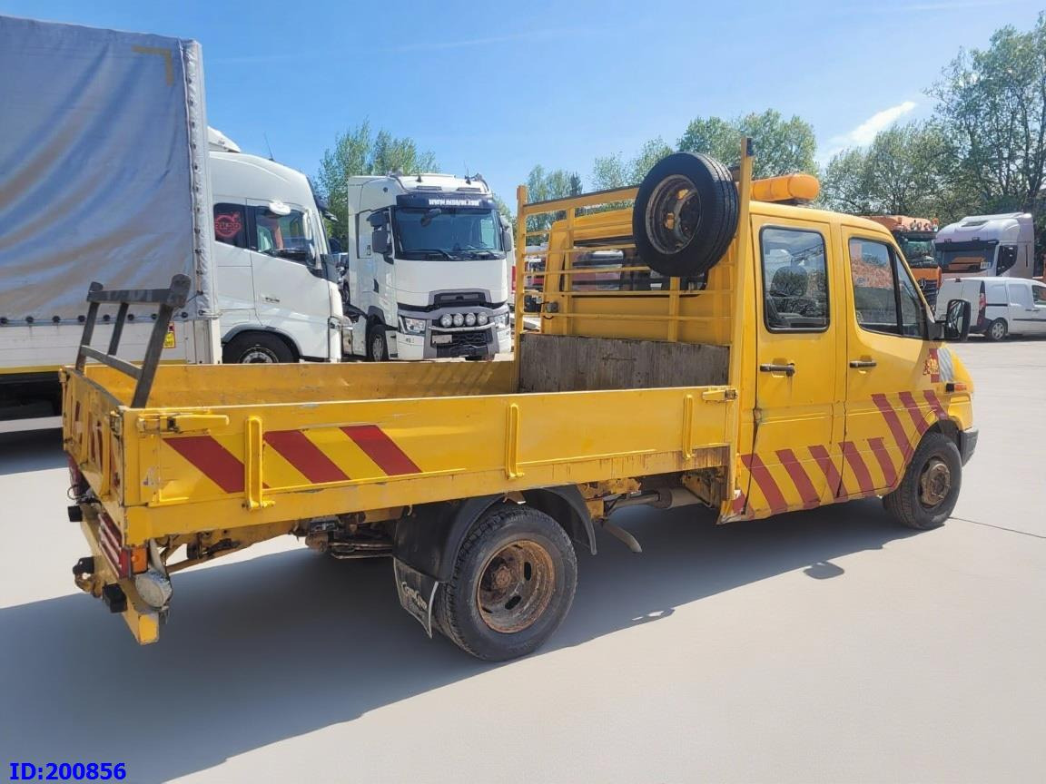 MERCEDES-BENZ Sprinter 408D - 5 Seater - Camión caja abierta: foto 5 MERCEDES-BENZ Sprinter 408D - 5 Seater - Camión caja abierta: foto 5