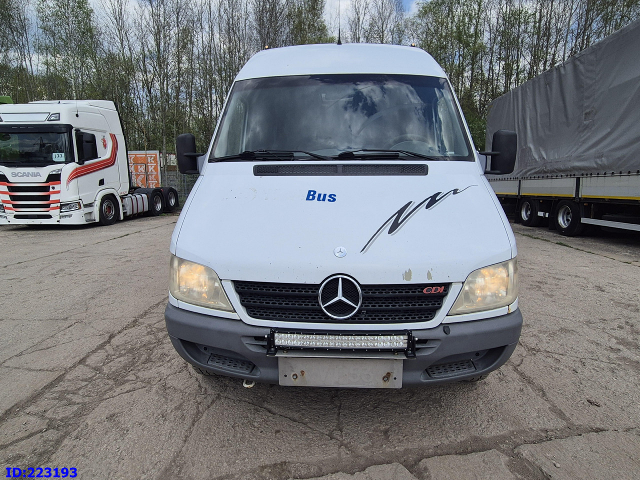 MERCEDES-BENZ Sprinter 416 VIP AC 17-seater - Autocar: foto 2 MERCEDES-BENZ Sprinter 416 VIP AC 17-seater - Autocar: foto 2