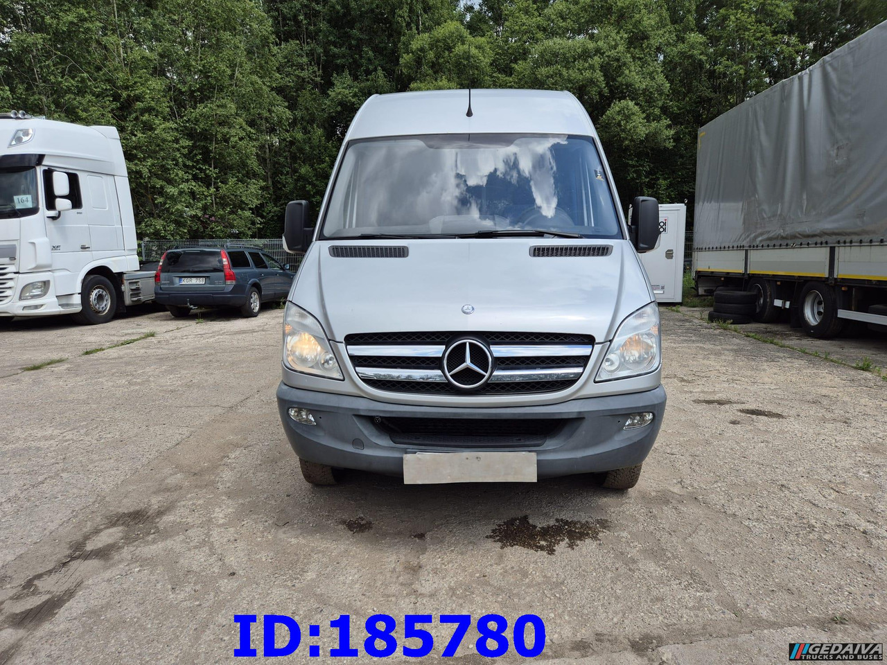 MERCEDES-BENZ Sprinter 516 - VIP - Avestark - 17 Seater (Motor defect) - Autocar: foto 2 MERCEDES-BENZ Sprinter 516 - VIP - Avestark - 17 Seater (Motor defect) - Autocar: foto 2