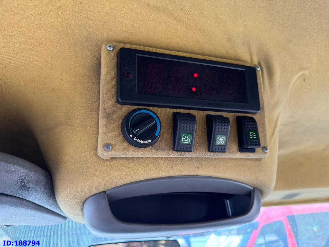 Minibús, Furgoneta de pasajeros MERCEDES-BENZ Sprinter 518 -  Kasten VIP - 20 Seater: foto 13