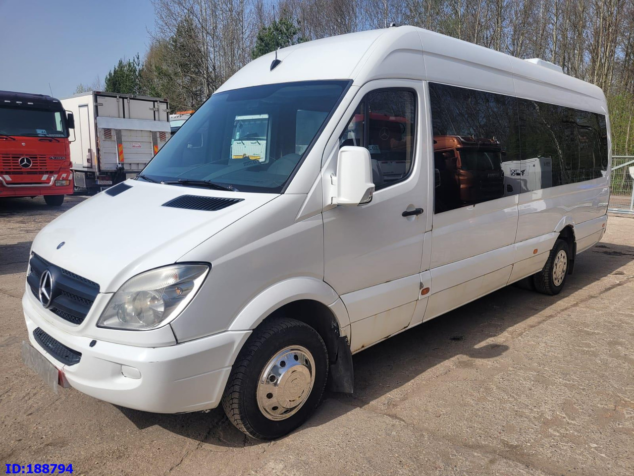 MERCEDES-BENZ Sprinter 518 -  Kasten VIP - 20 Seater - Autocar: foto 1 MERCEDES-BENZ Sprinter 518 -  Kasten VIP - 20 Seater - Autocar: foto 1