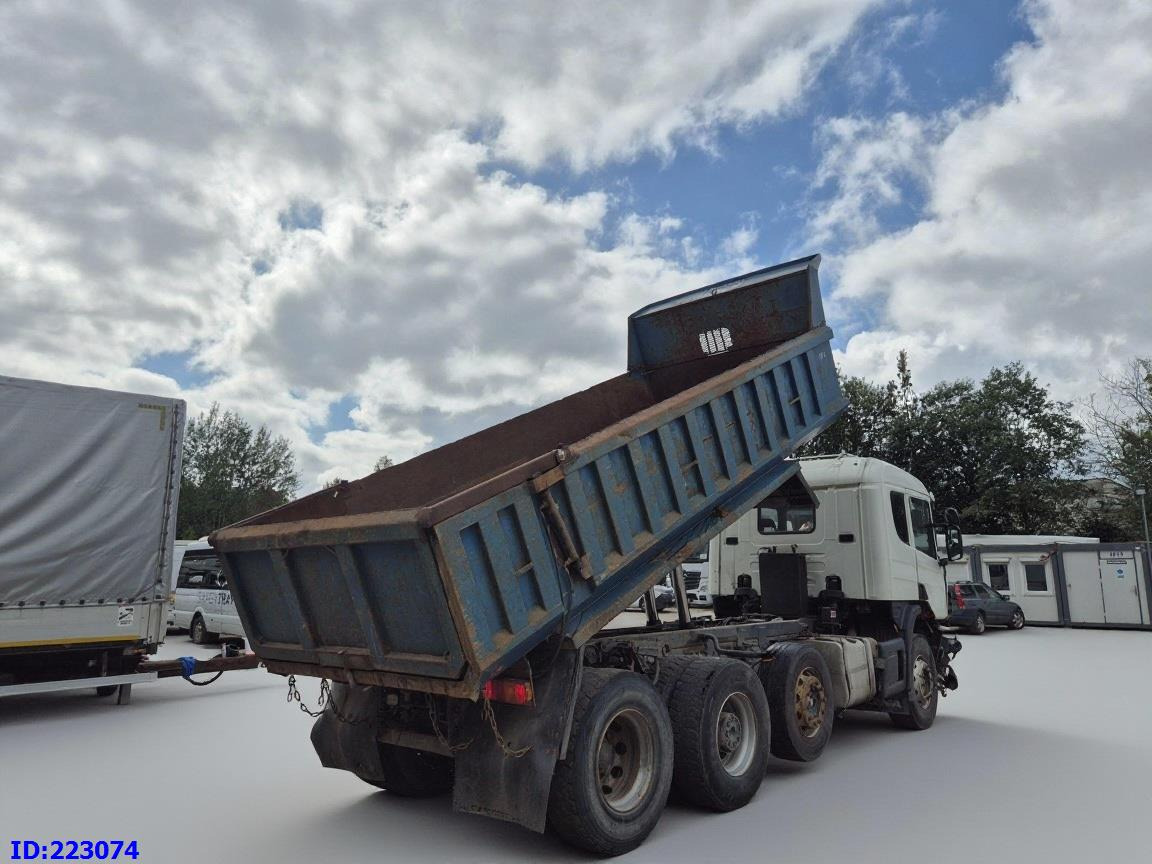 SCANIA 124 8x2 - Manual - Full steel - Camión volquete: foto 5 SCANIA 124 8x2 - Manual - Full steel - Camión volquete: foto 5