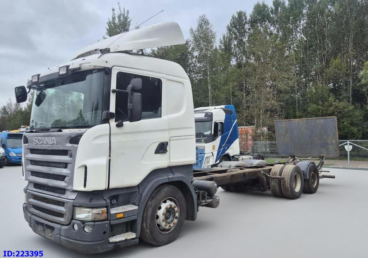 SCANIA R440 6X2 Steering axle (Engine defect) - Camión chasis: foto 1 SCANIA R440 6X2 Steering axle (Engine defect) - Camión chasis: foto 1