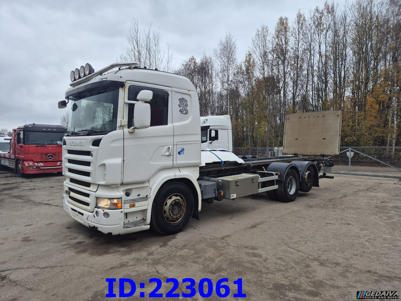 SCANIA R480 6X2 3 Pedals - Camión chasis: foto 1 SCANIA R480 6X2 3 Pedals - Camión chasis: foto 1