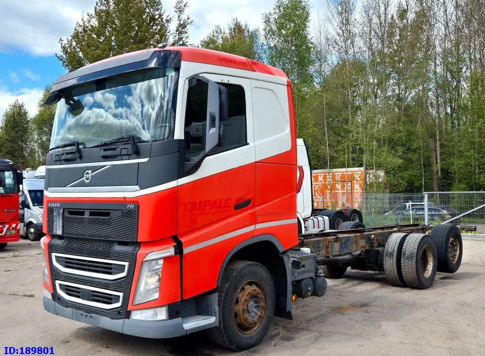 VOLVO FH13 500HP 6x2 Euro6 - Camión chasis: foto 1 VOLVO FH13 500HP 6x2 Euro6 - Camión chasis: foto 1