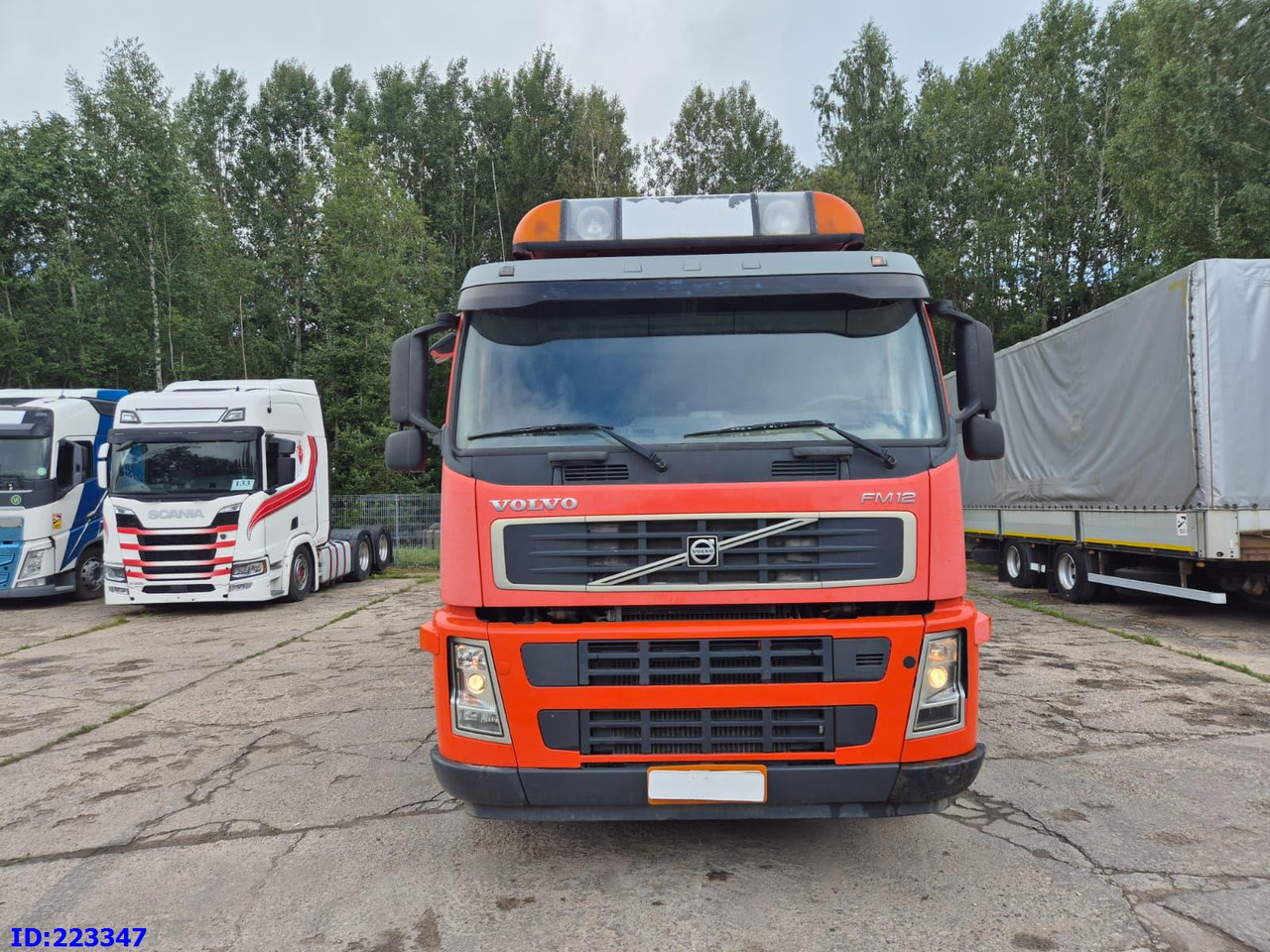 VOLVO FM12 420HP 8X4 Manual - Camión volquete: foto 2 VOLVO FM12 420HP 8X4 Manual - Camión volquete: foto 2