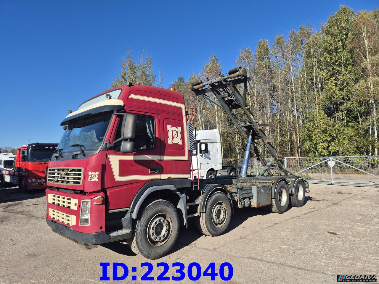 VOLVO FM12 420HP 8x2 - Camión volquete: foto 1 VOLVO FM12 420HP 8x2 - Camión volquete: foto 1